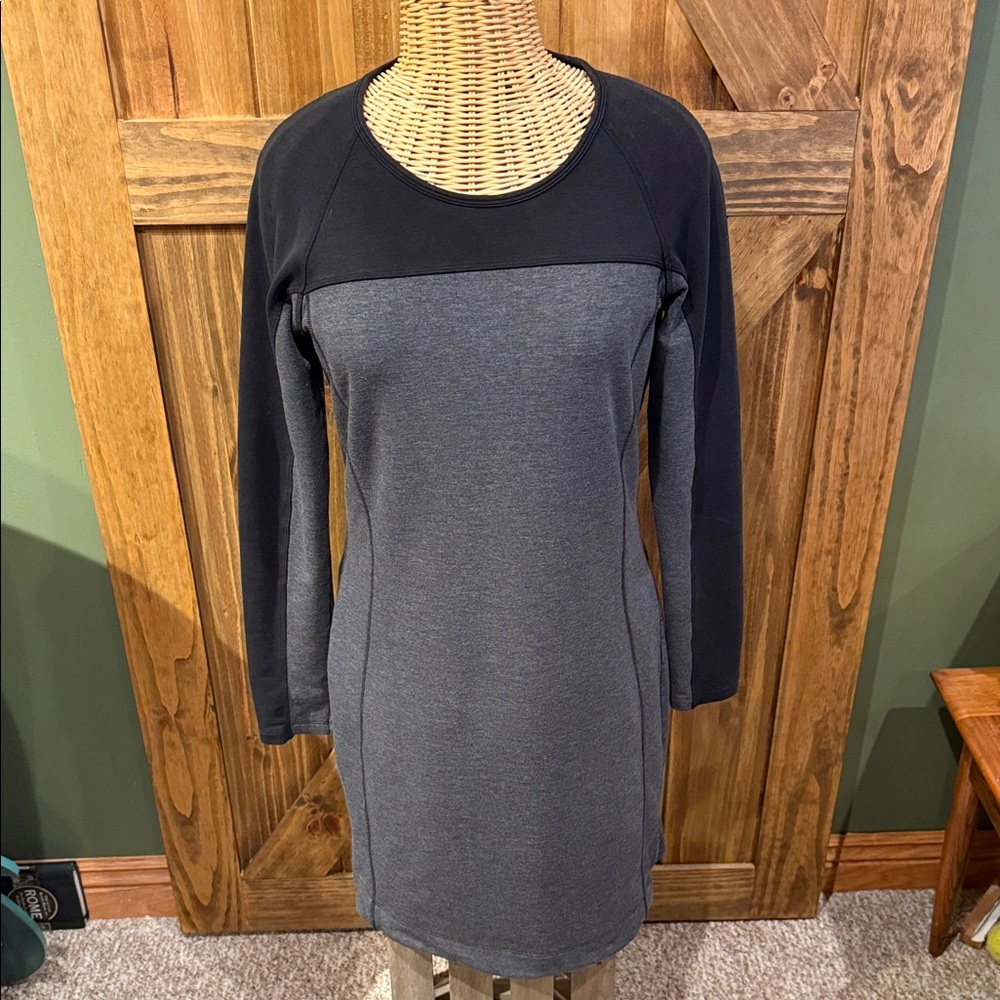 Athleta Charcoal and Black Long Sleeve Dress